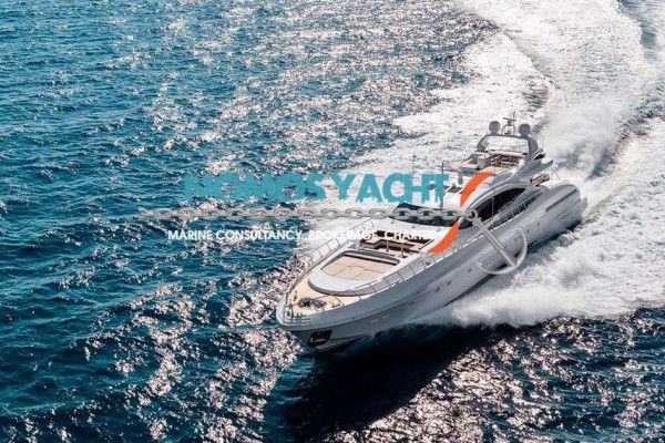 2015 MANGUSTA 132