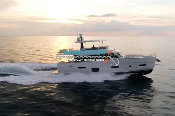 2020 AZIMUT 66